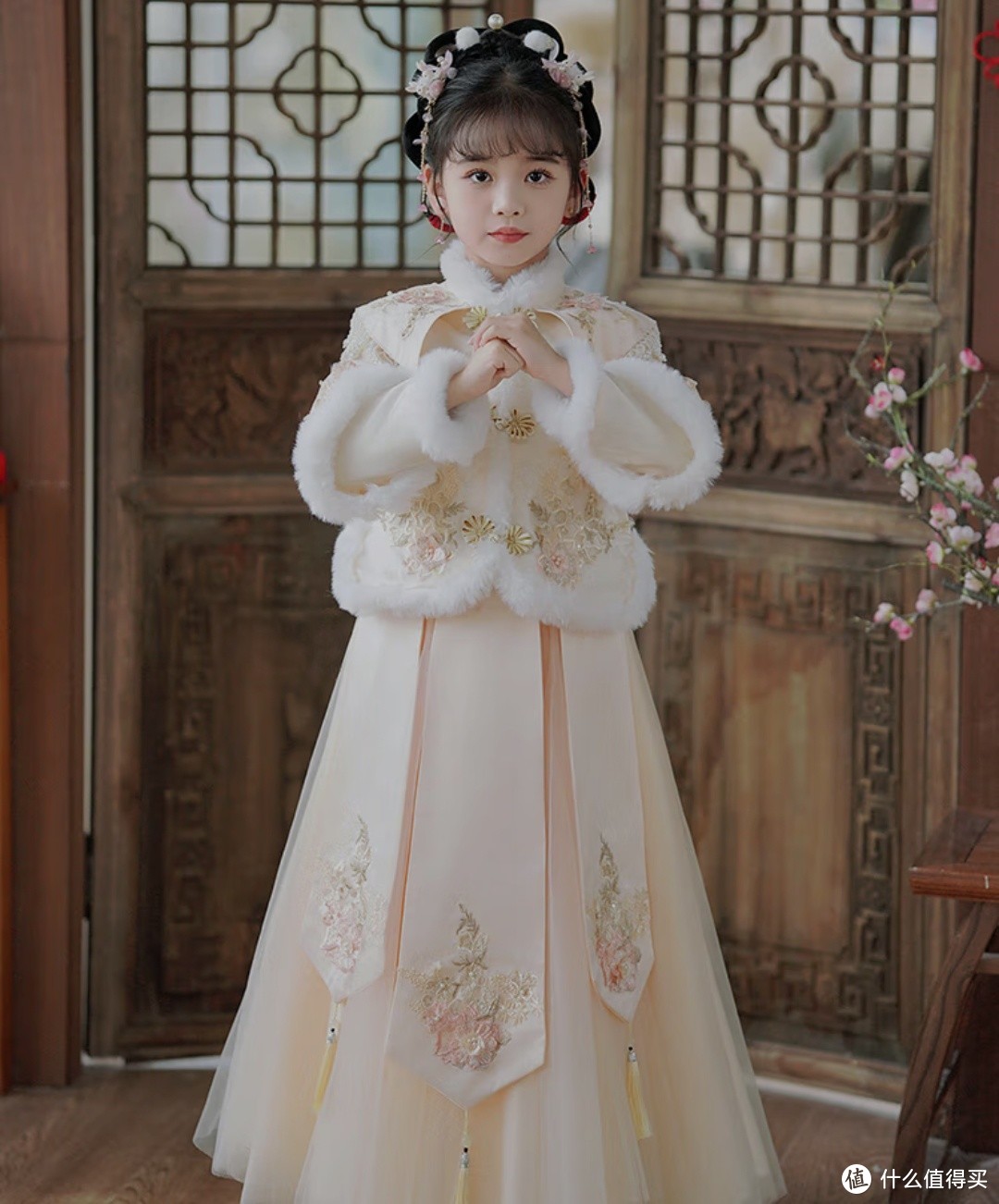 据说国风服饰和中国年更搭，本文带你了解国风服饰的设计思想